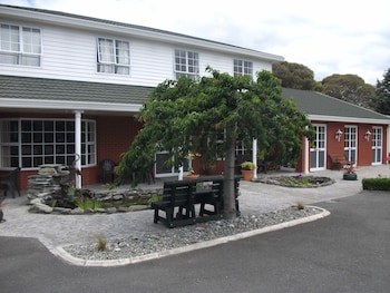 admirals motor lodge