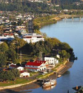 riverview motel