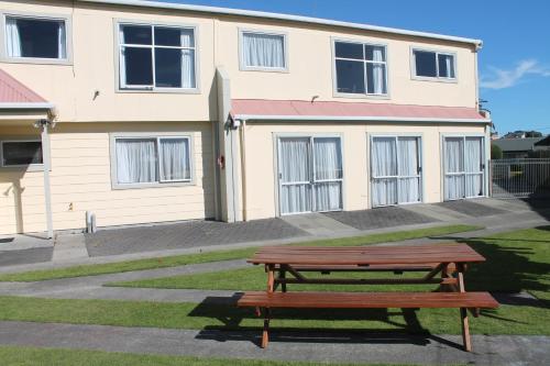 riverview motel