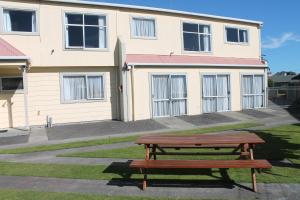 riverview motel