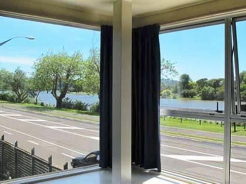 riverview motel