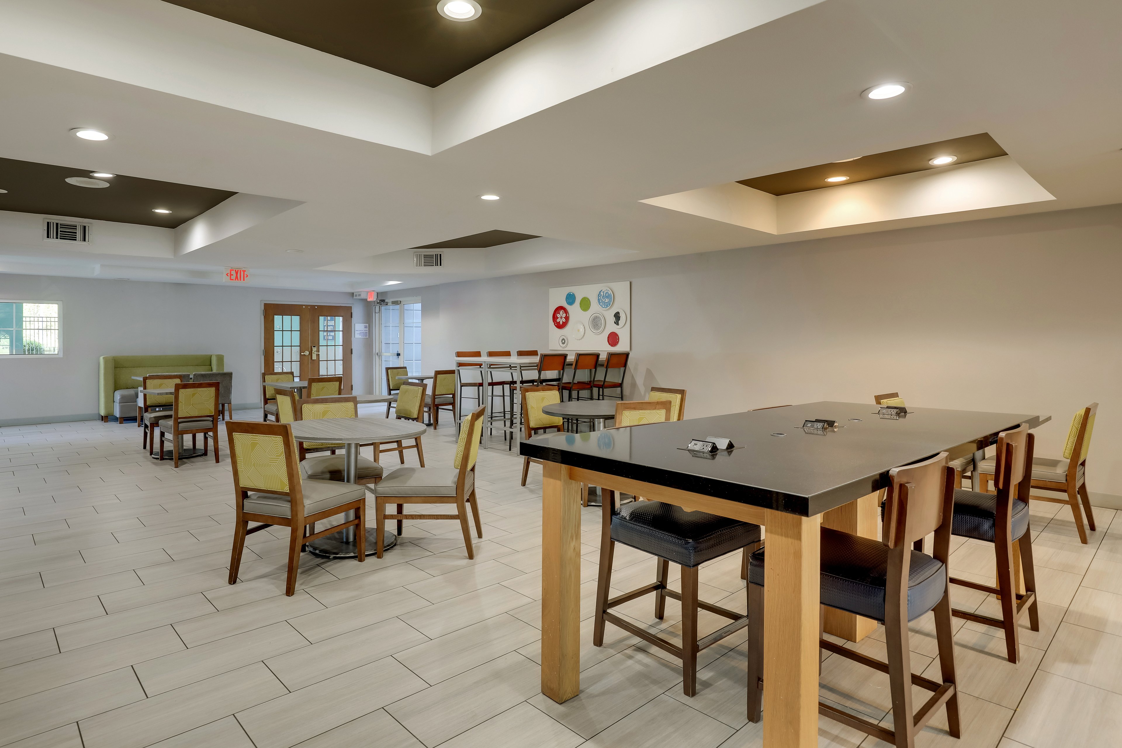 holiday inn express and suites orangeburg by ihg