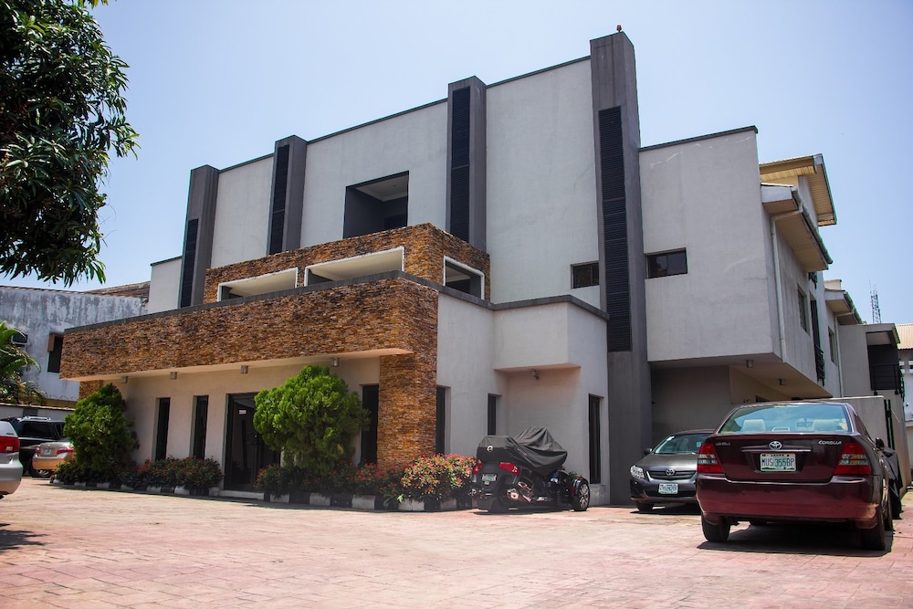 sands hotels and suites