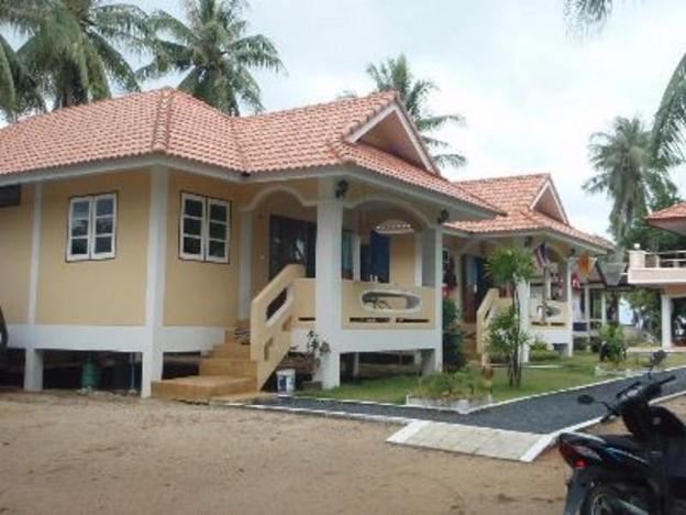 new sunrise village maenam beach