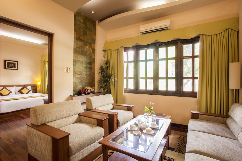 ky hoa hotel saigon