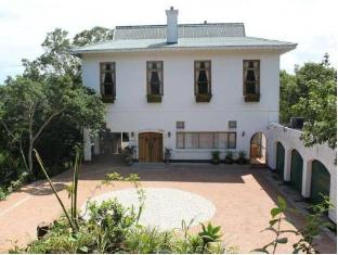 royston hall guesthouse