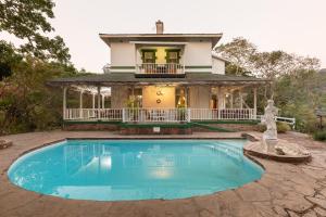 royston hall guesthouse
