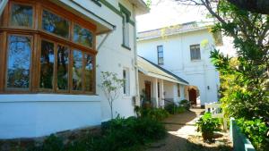 royston hall guesthouse