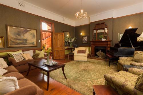 royston hall guesthouse