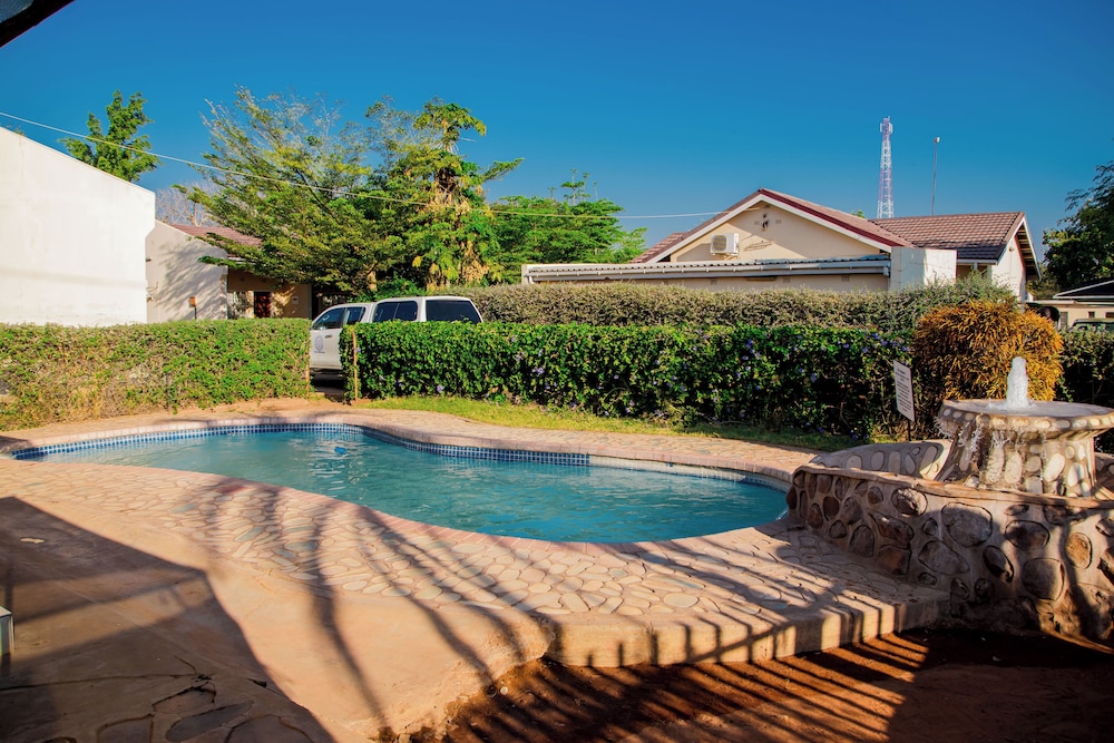 mosi o tunya executive lodge