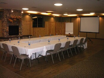 Whitefish Lodge And Suites,Breezy Point>>Brainerd,3 star