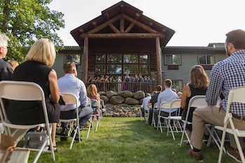Whitefish Lodge And Suites,Breezy Point>>Brainerd,3 star