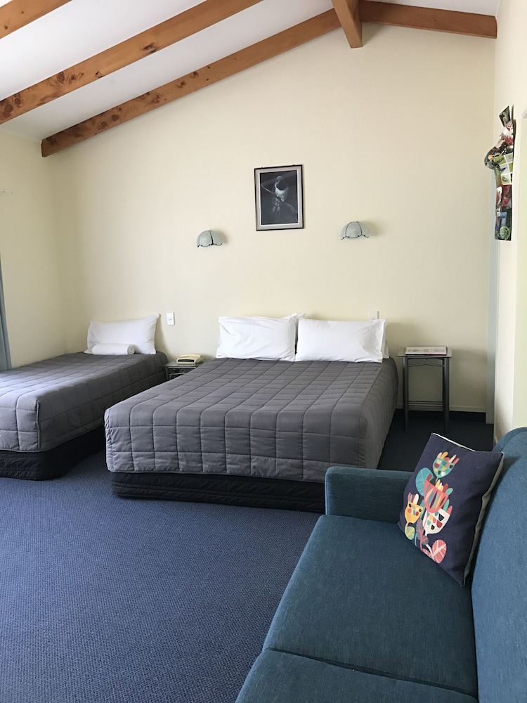 edelweiss motel