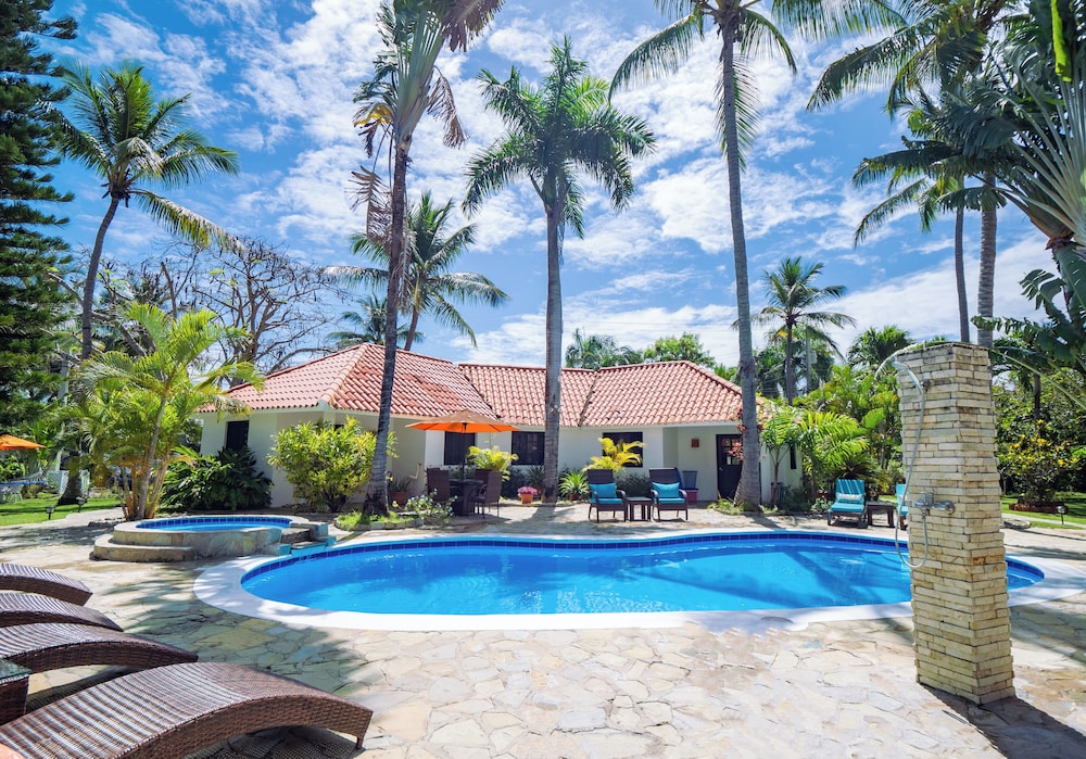 Garden By The Sea,Puerto Plata>>Cabarete,4 star