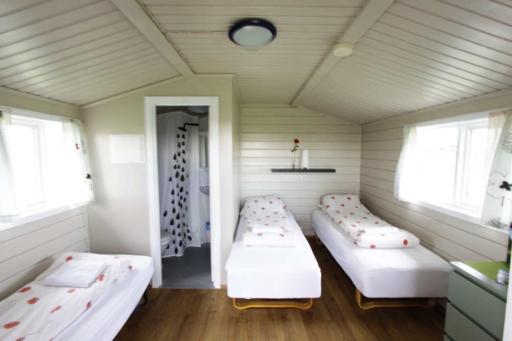 hellisholar cottages