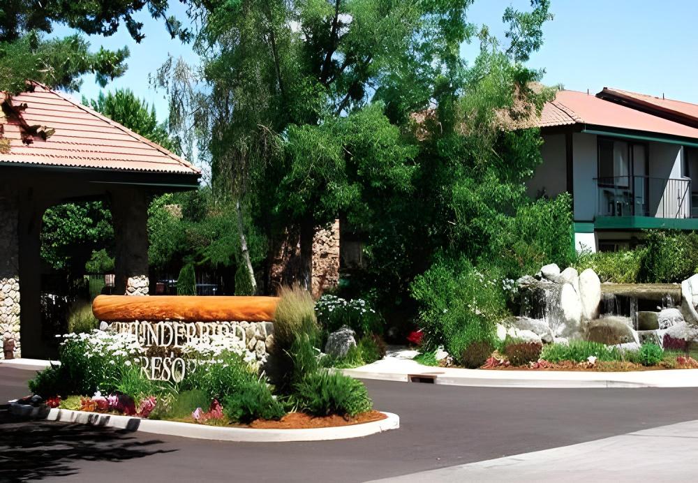 thunderbird resort club