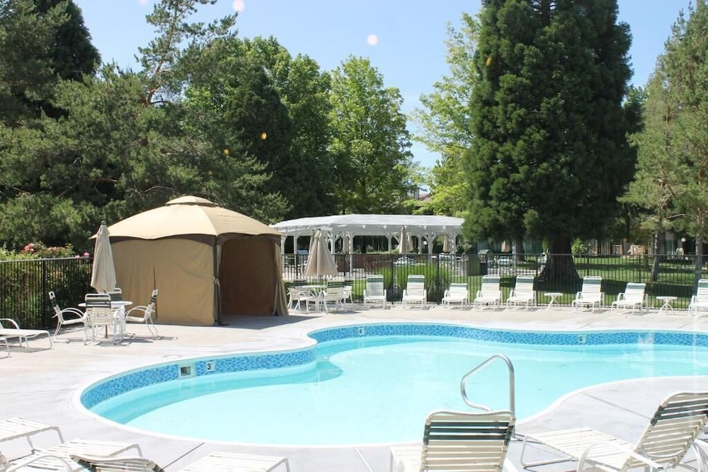 Thunderbird Resort Club,Reno>>Nevada,3 star