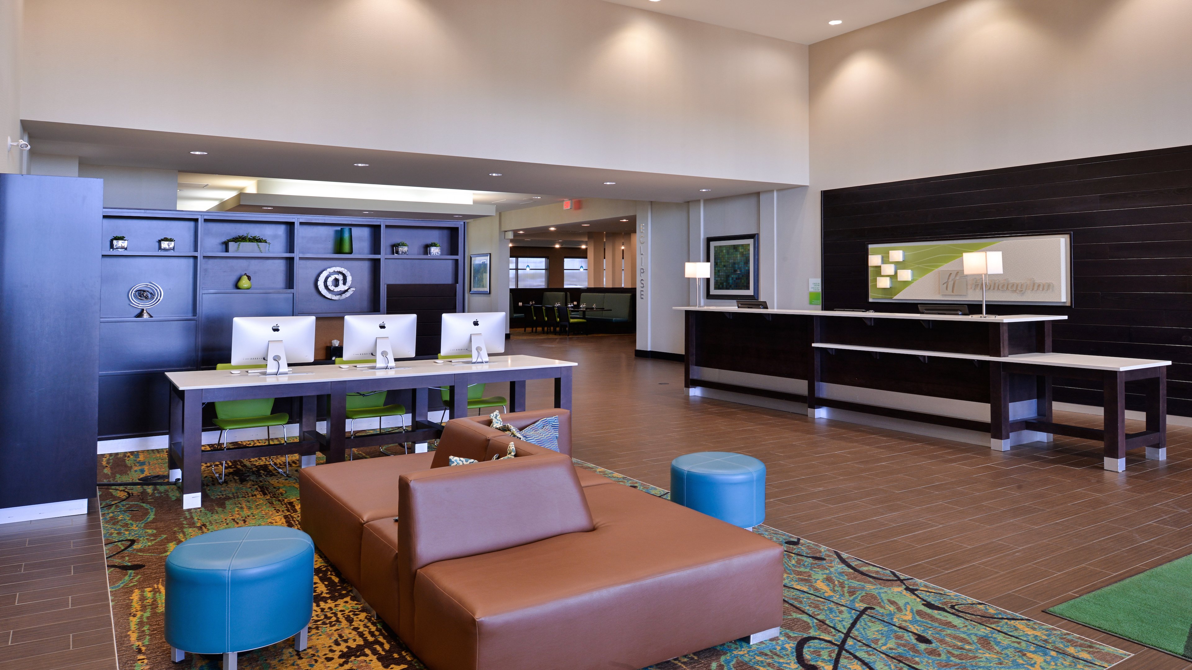 holiday inn and suites edmonton arpt conference ctr