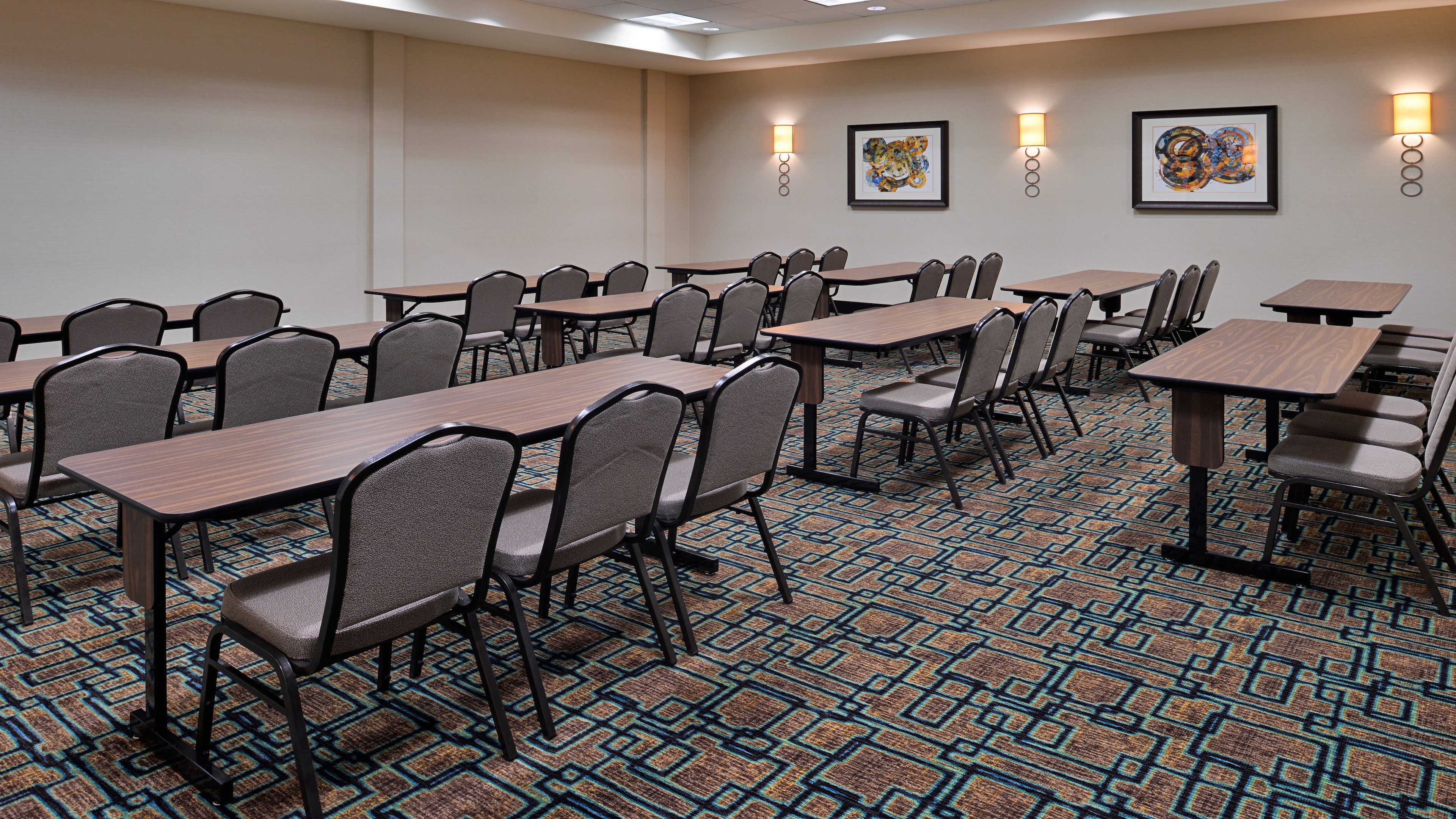 holiday inn and suites edmonton arpt conference ctr