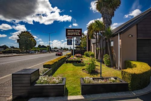 abbella lodge motel