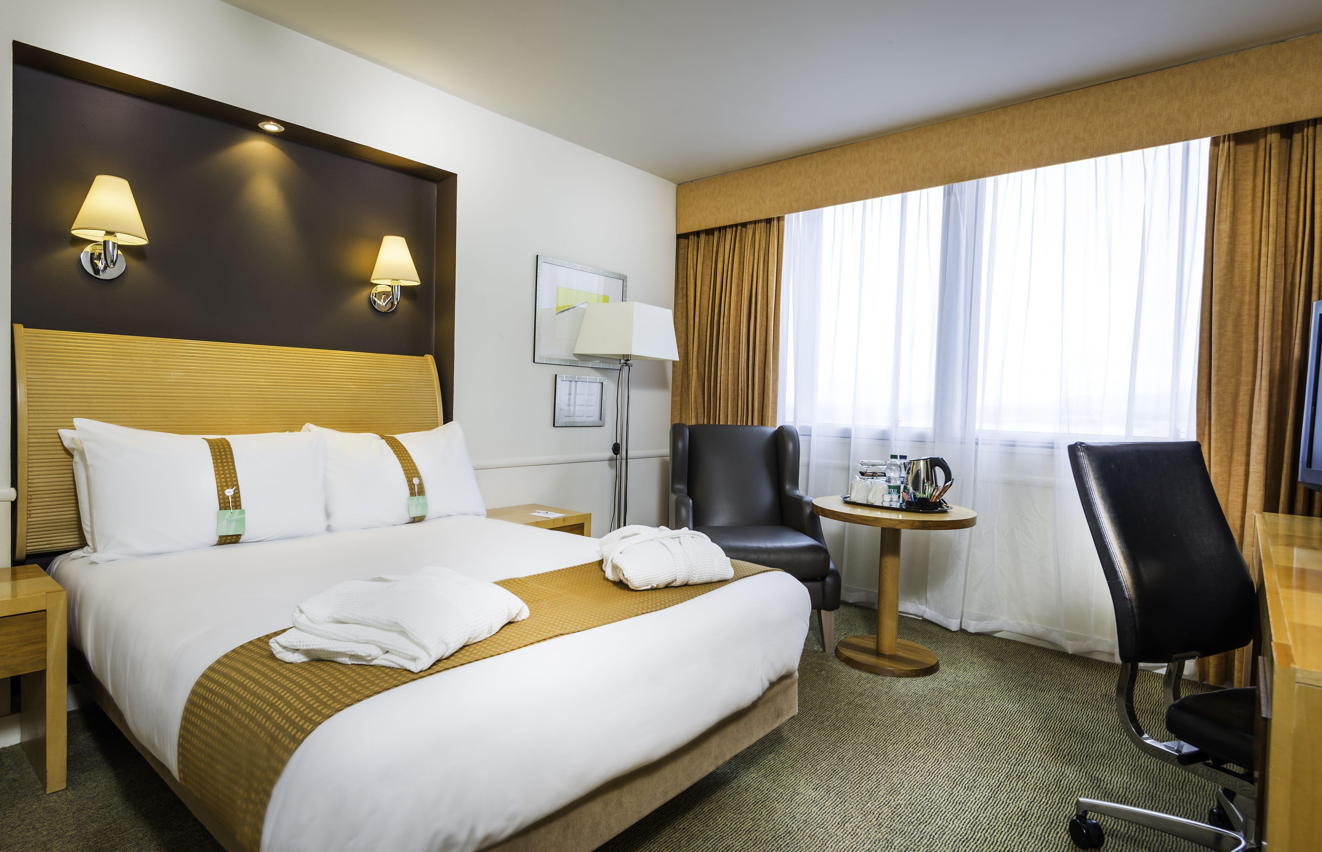 holiday inn glasgow airport by ihg