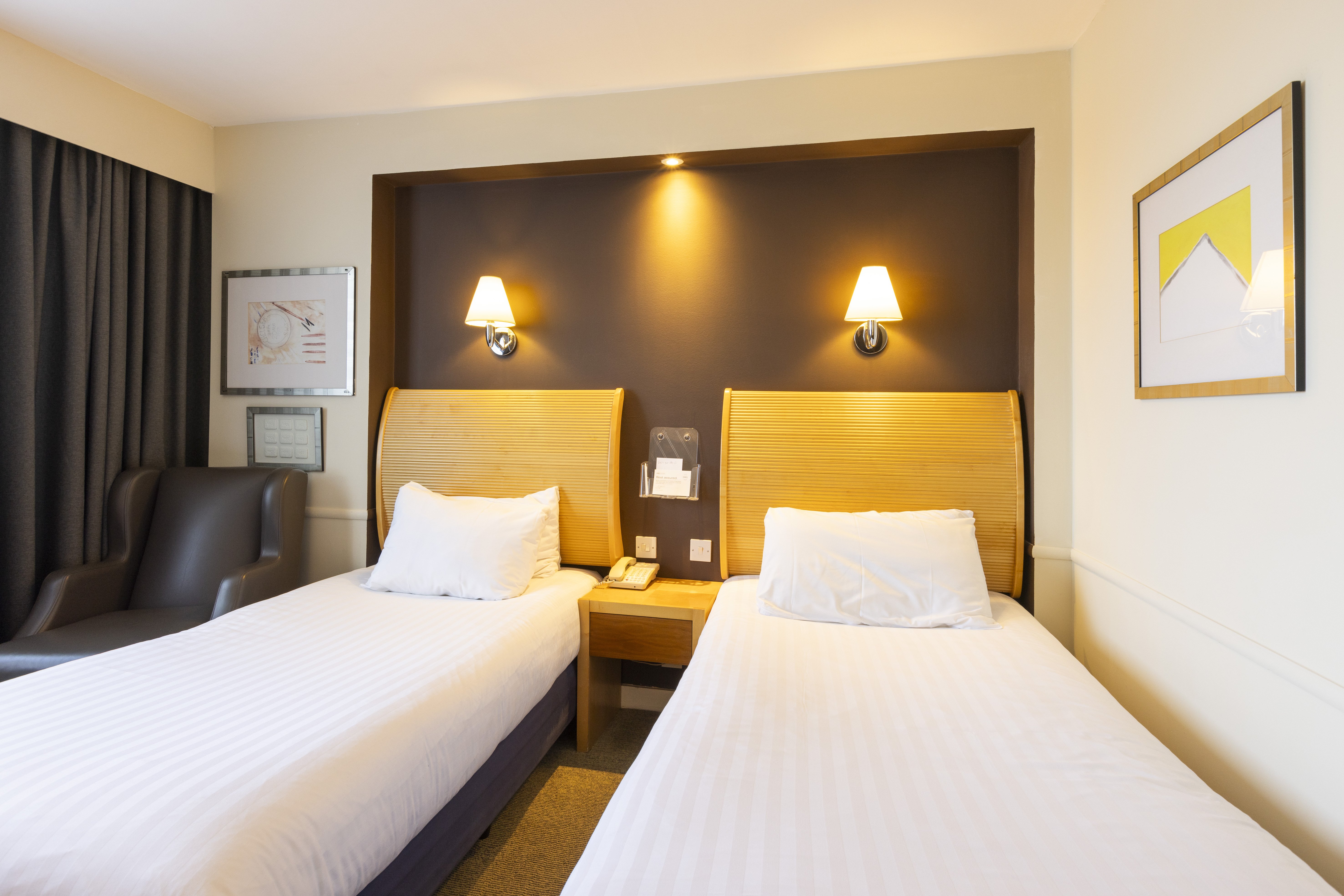 holiday inn glasgow airport by ihg