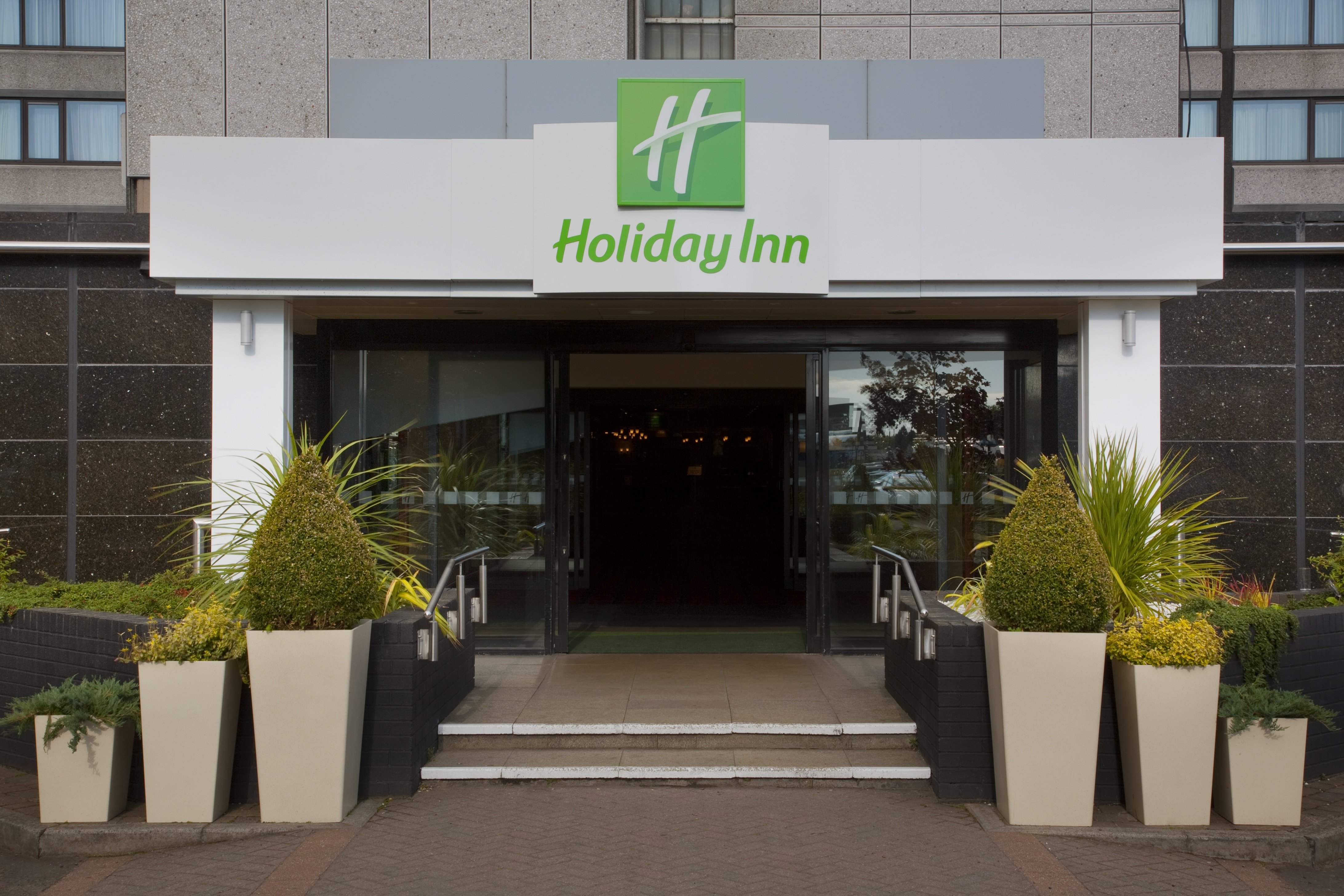 holiday inn glasgow airport by ihg