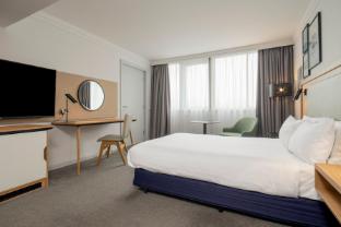 holiday inn glasgow airport by ihg