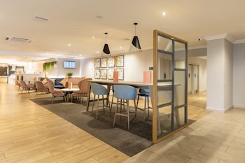 holiday inn glasgow airport by ihg