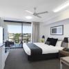 oaks mackay carlyle suites