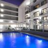 oaks mackay carlyle suites