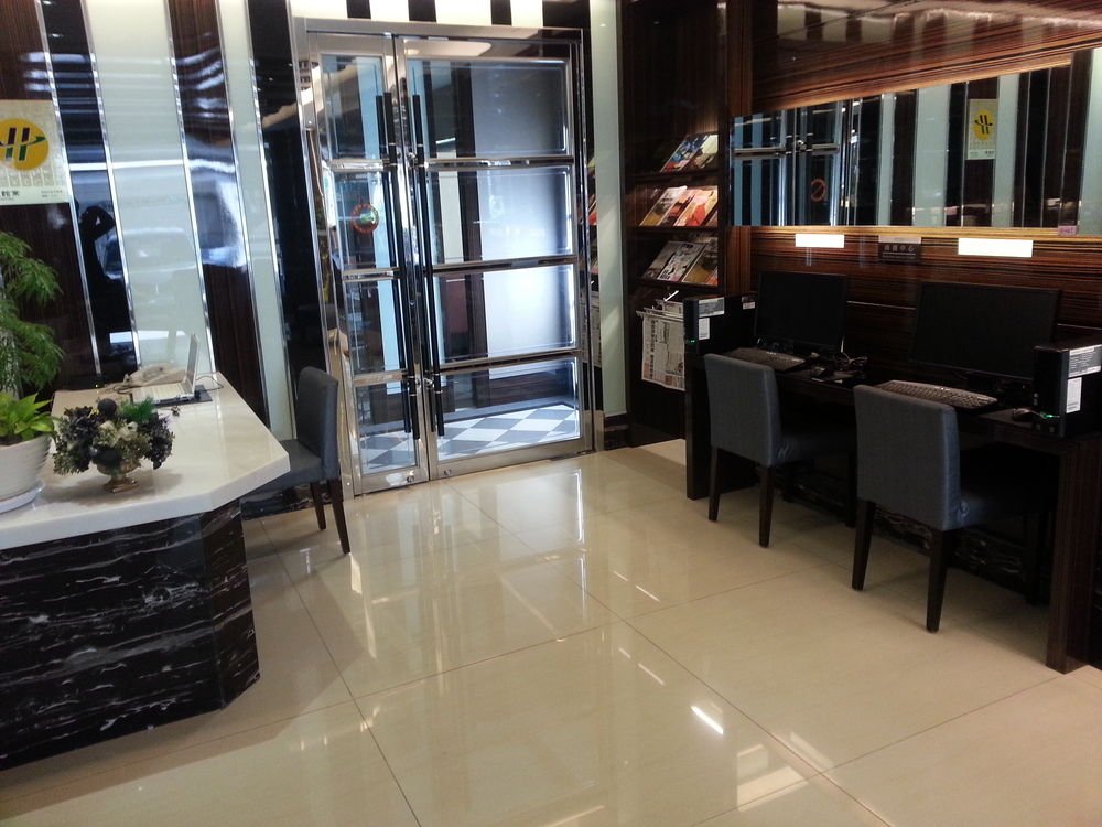 golden stone hotel yidu