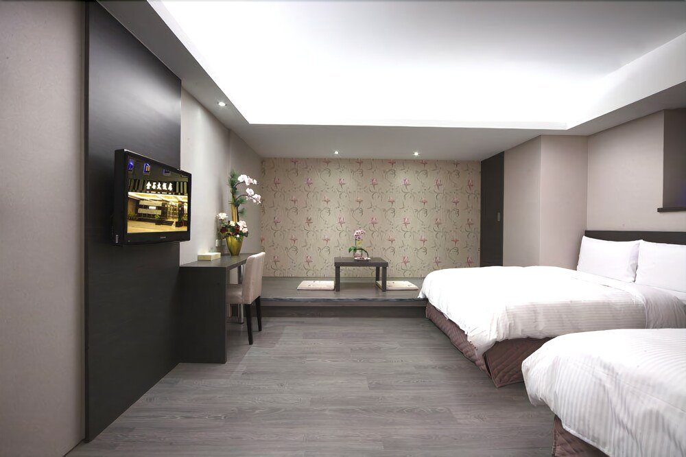 golden stone hotel yidu