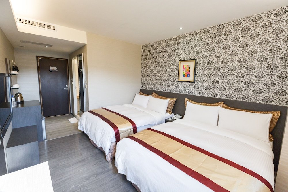 golden stone hotel yidu