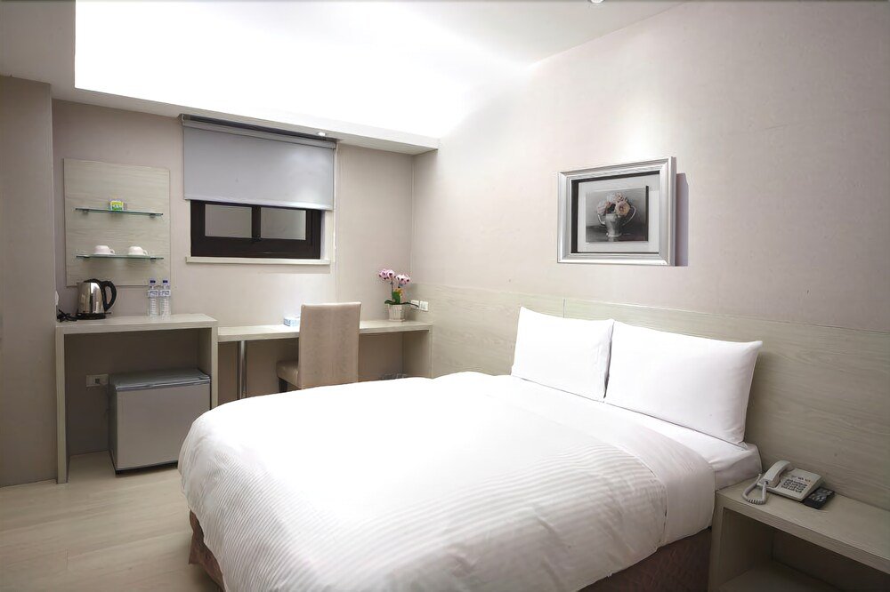 golden stone hotel yidu