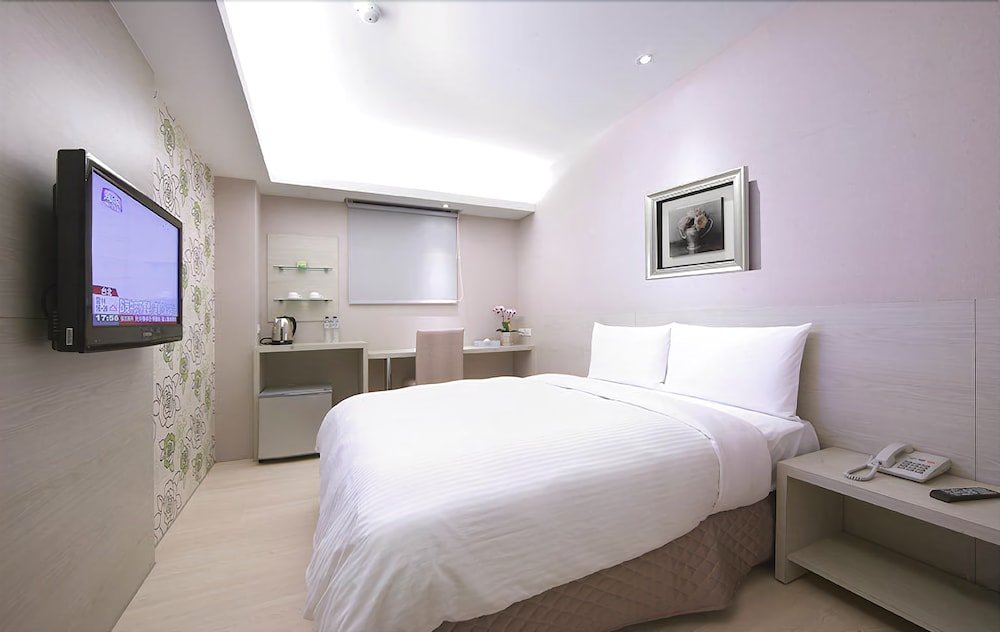 golden stone hotel yidu