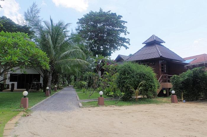 thai house beach resort