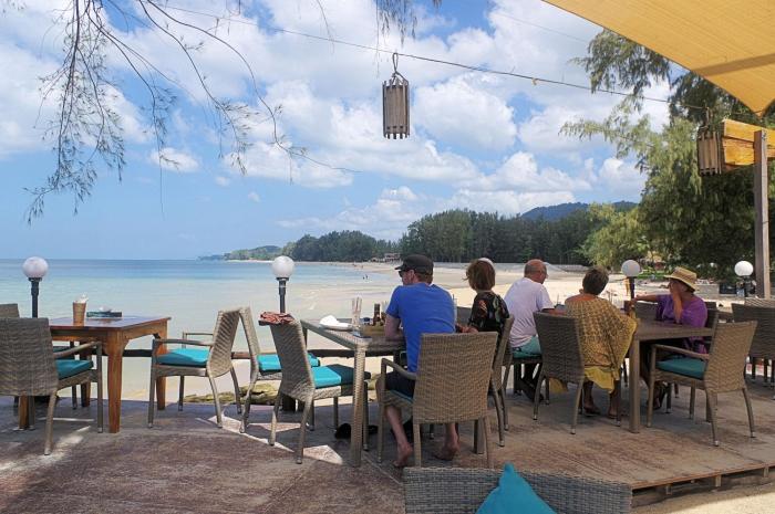 thai house beach resort