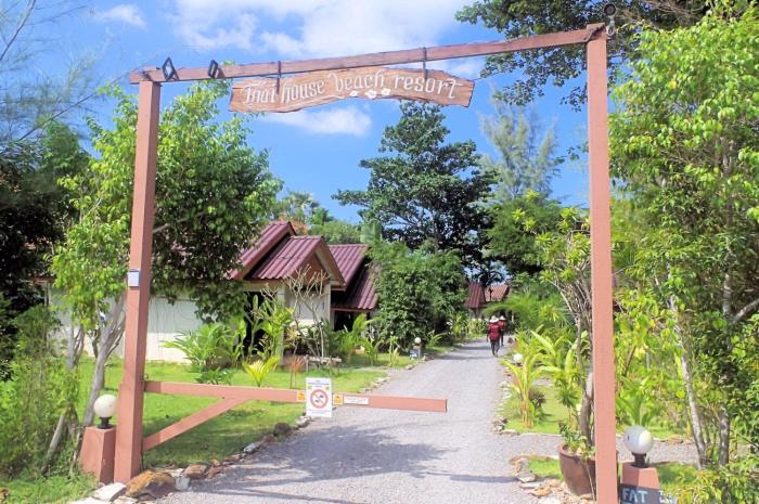 thai house beach resort