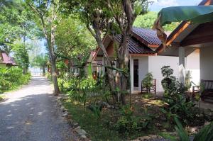 thai house beach resort
