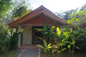 thai house beach resort