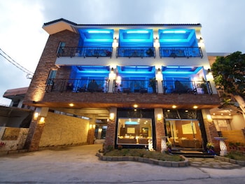 seasons bali fashion inn