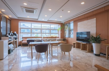 j2 family hotel jeju