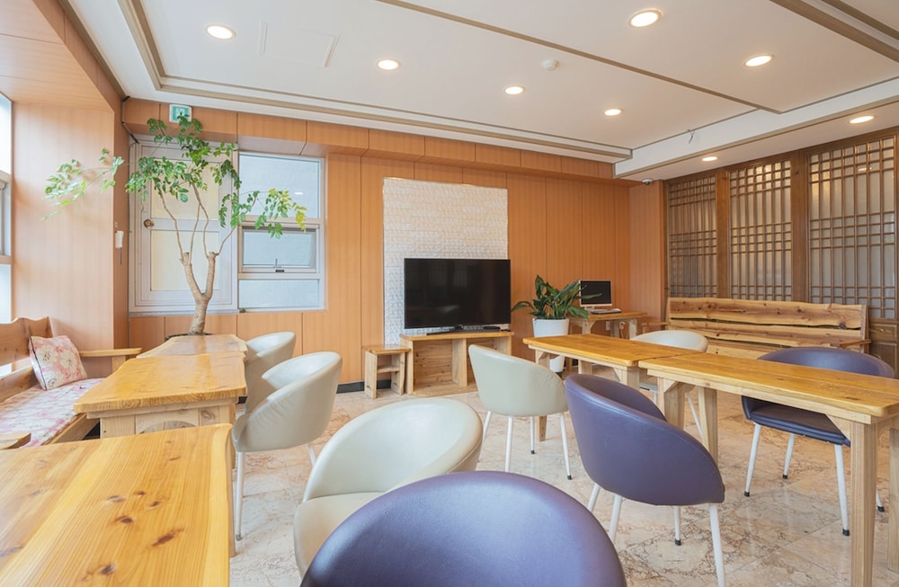 j2 family hotel jeju