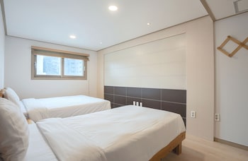 j2 family hotel jeju