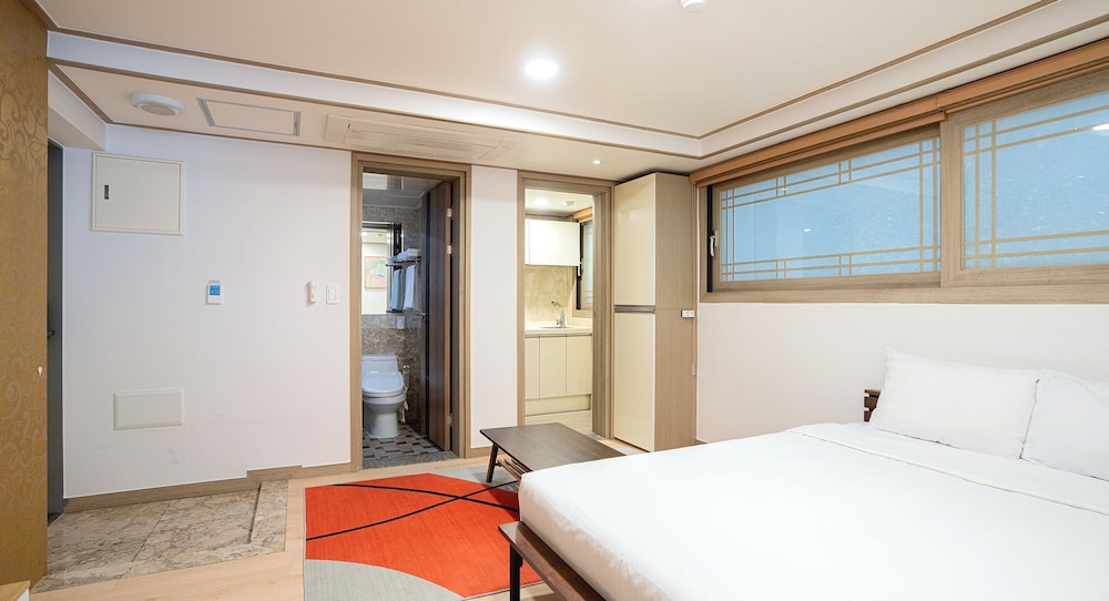 j2 family hotel jeju