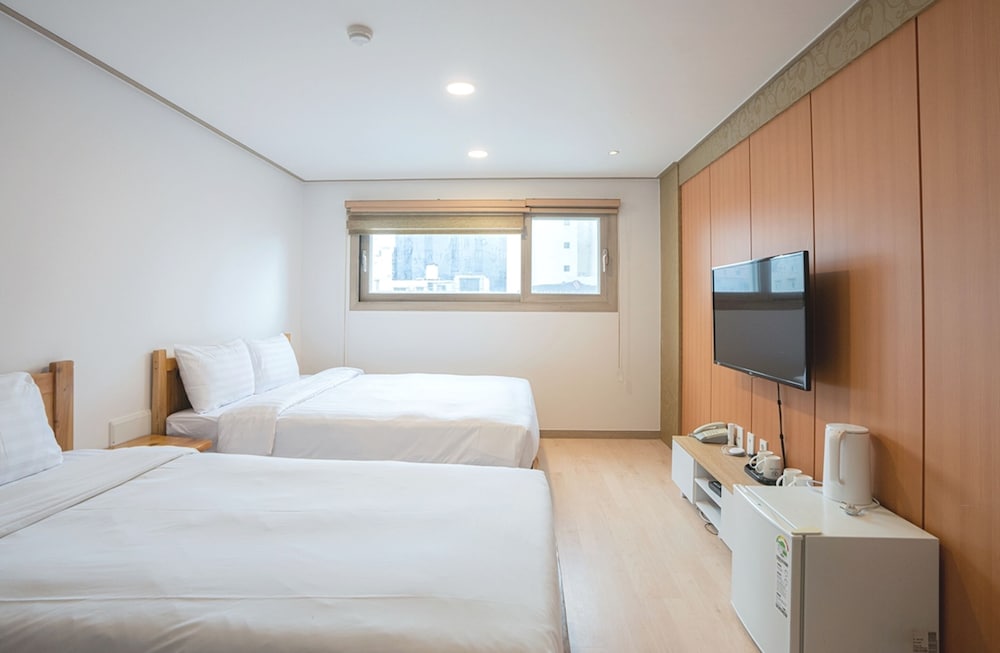 j2 family hotel jeju