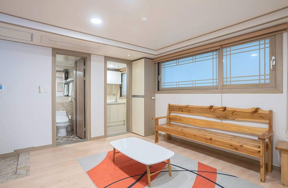j2 family hotel jeju