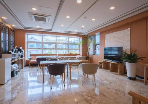 j2 family hotel jeju