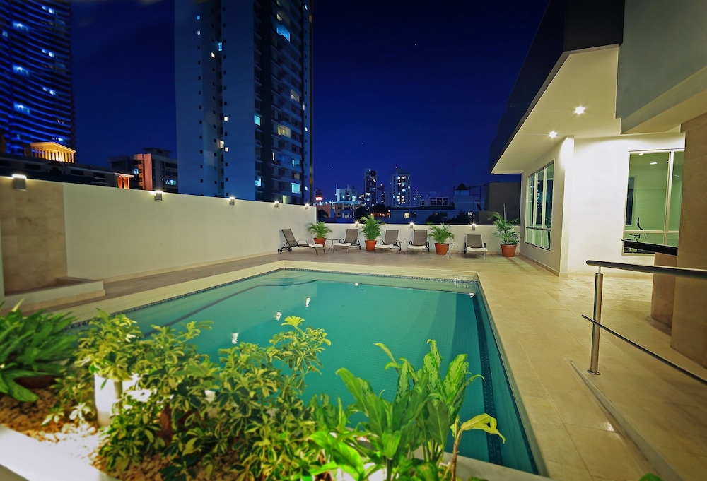 hotel suites ambassador